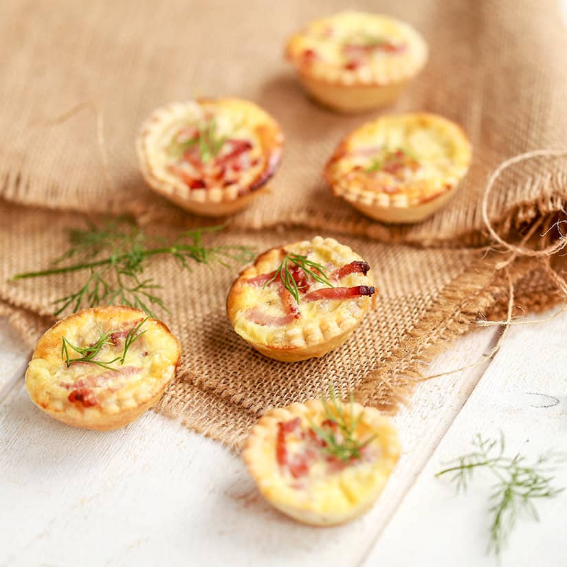 Mini-quiches aux artichauts et aux échalotes françaises | Coup de pouce