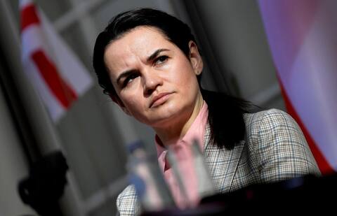 La anti-Tikhanovskaya bielorrusa insta a su país a cortar lazos con Moscú