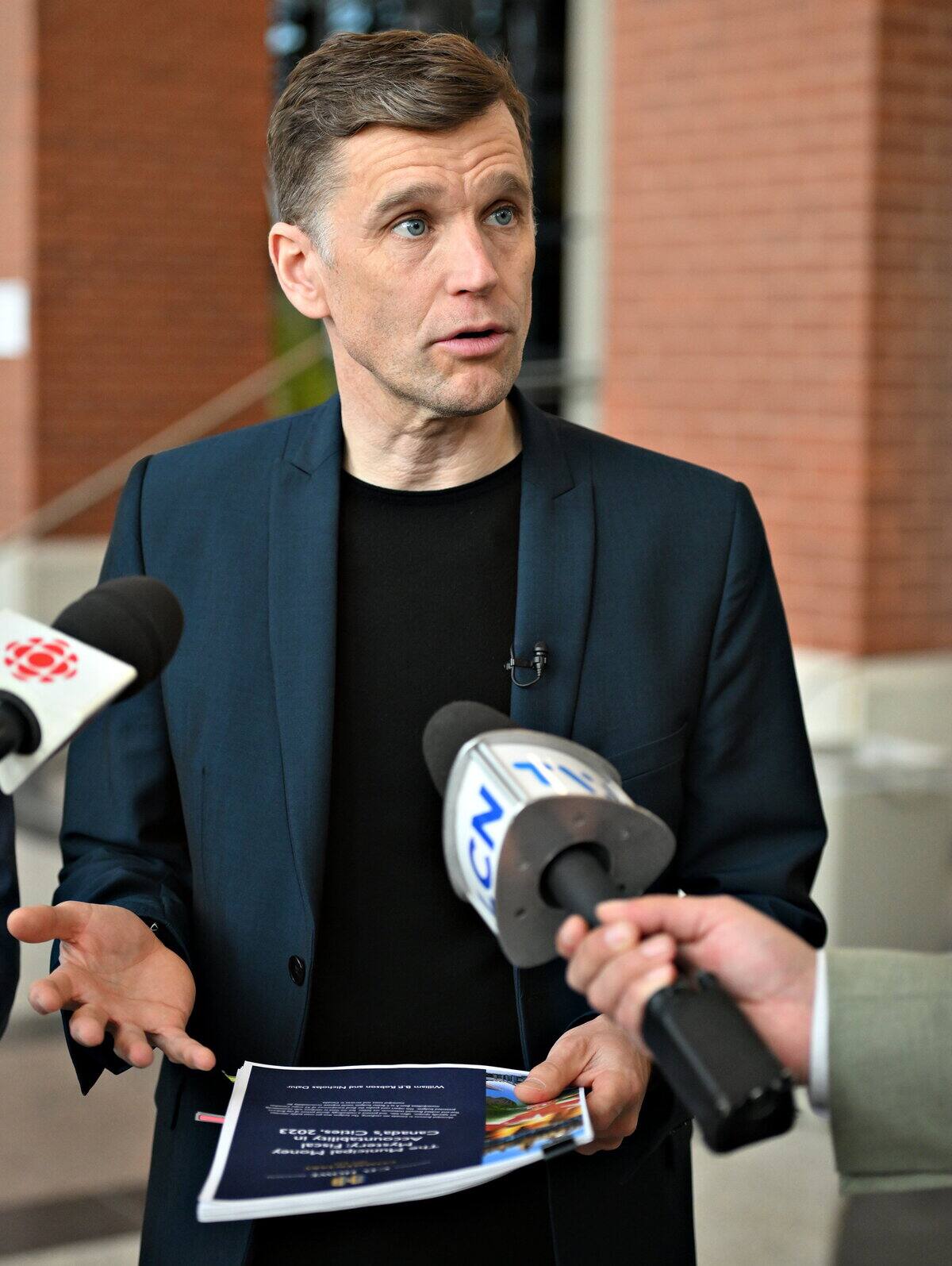 Dons politiques: Marchand s'estime en bonne posture pour 2025