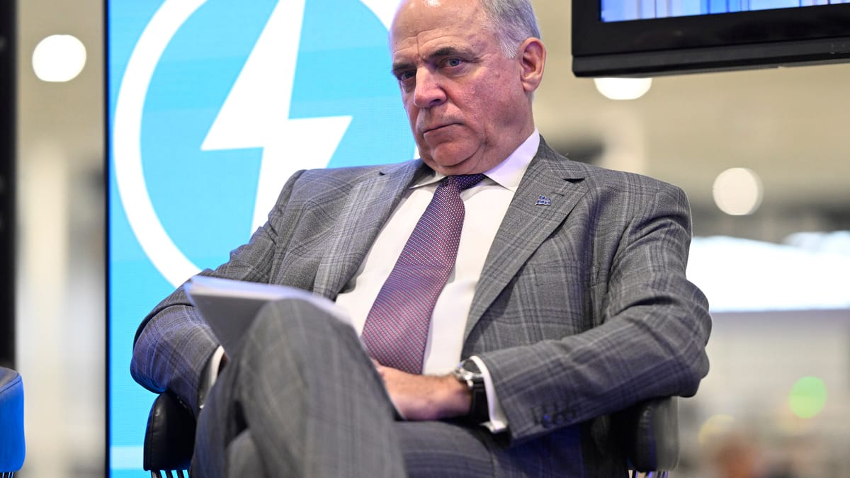 Fitzgibbon refuse de dire s’il investirait son propre argent dans Lion Électrique