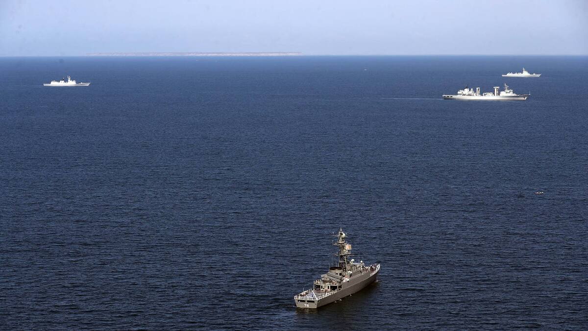 Deux explosions signalées près d'un navire au large du Yémen