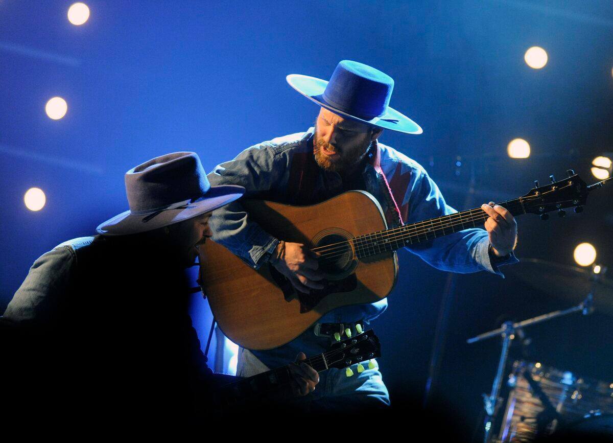 Impayables Ces Bleu Jeans Bleu Le Journal De Quebec Discover top playlists and videos from your favourite artists on shazam! impayables ces bleu jeans bleu le