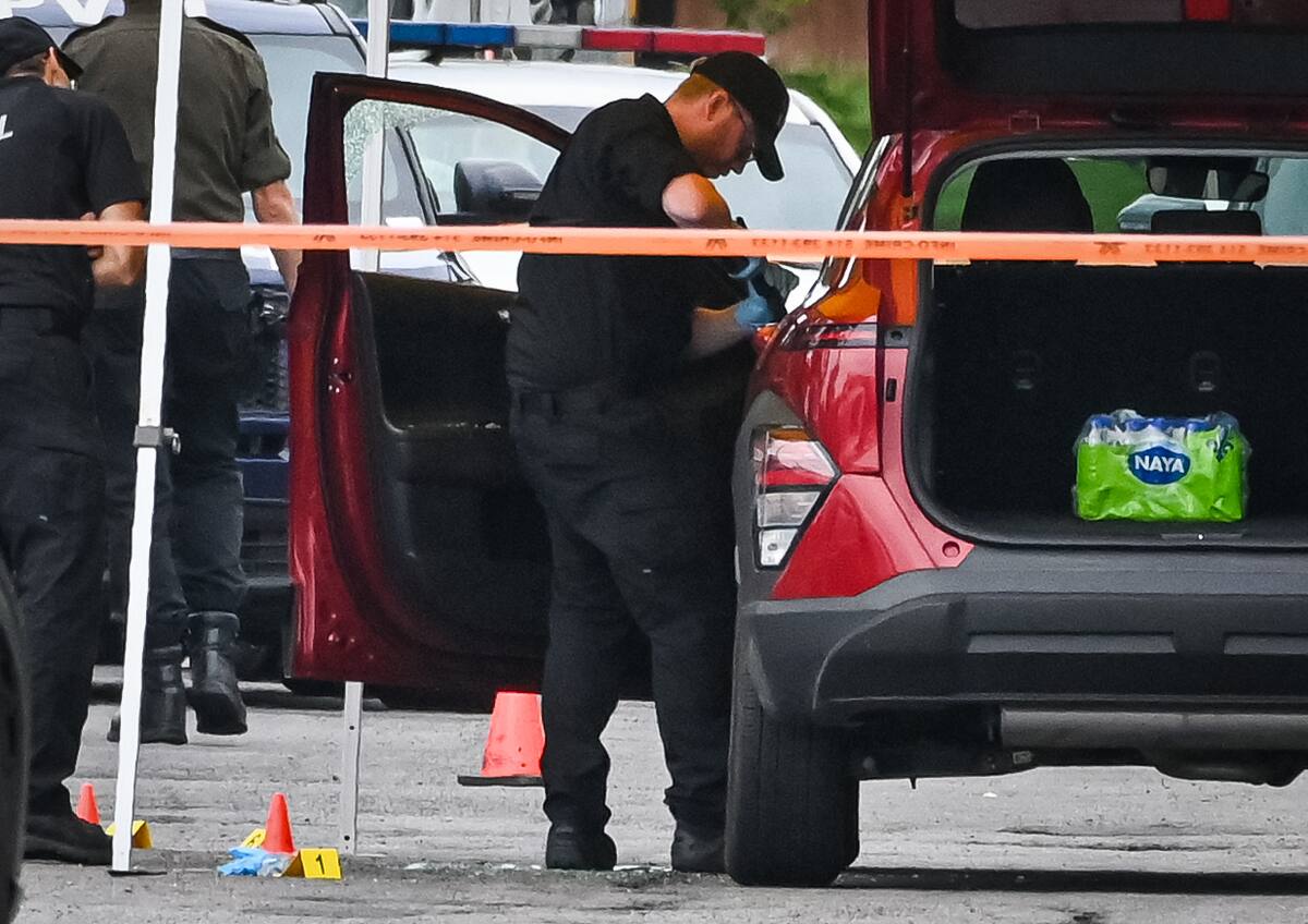Fusillade &agrave; Dollard-des-Ormeaux: le p&egrave;re et le fils auraient &eacute;t&eacute; bless&eacute;s par des tirs policiers