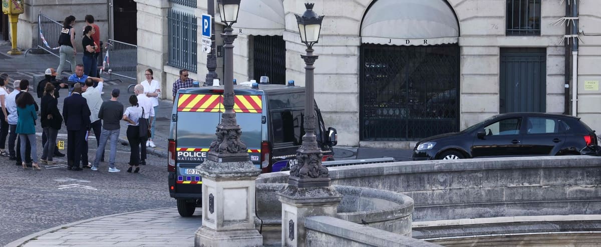 3 killed and 3 wounded by bullets in Paris, 1 arrested 3 killed and 3 wounded by bullets in Paris, 1 arrested