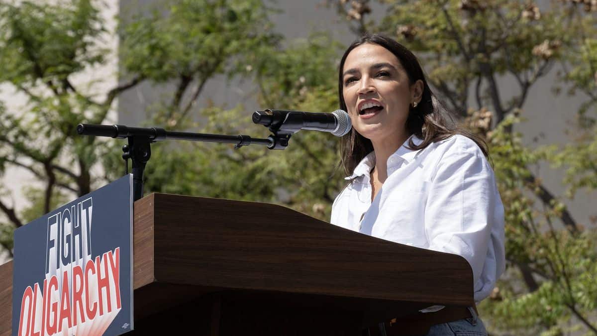 Alexandria Ocasio-Cortez Songe À La Présidence: Une Progressiste Pe...