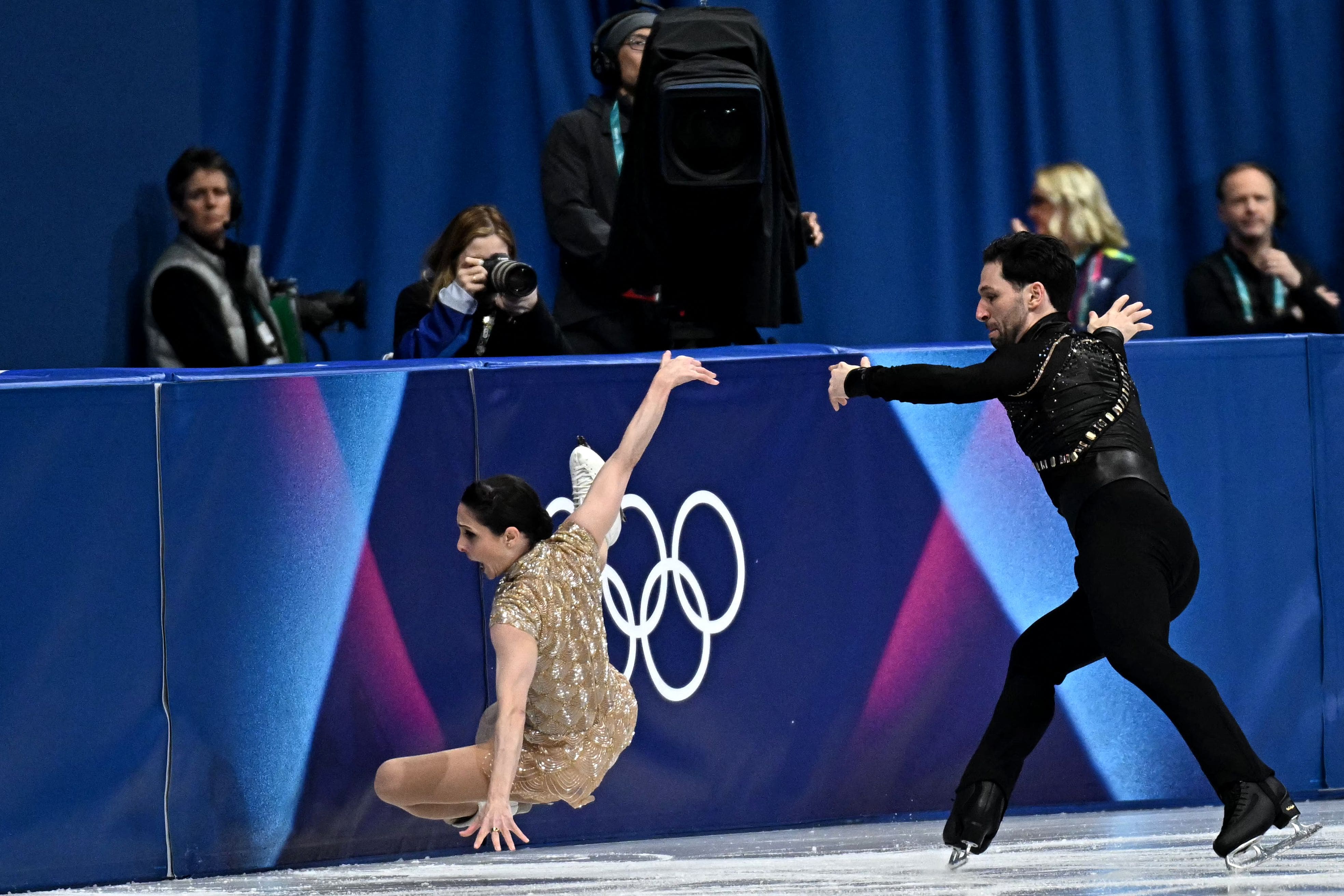 Patinage artistique: l’entrée olympique de Stellato-Dudek et Deschamps gâchée par deux gaffes