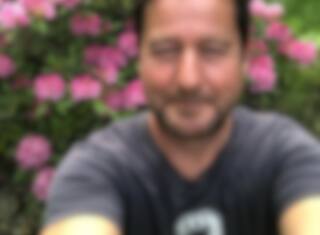 Une rare photo avec son amoureux