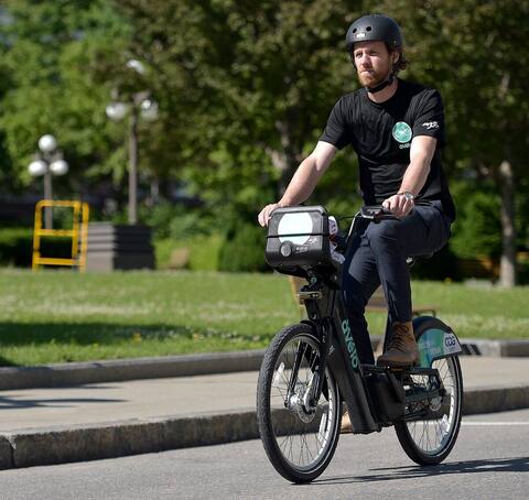 The city of Quebec is offering electric assisted bicycles as of Friday