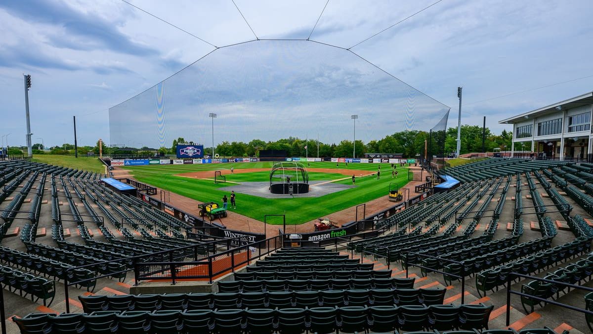 Capitales-Boomers: Délai De Pluie Pour Le 4e Match De La Finale De ...