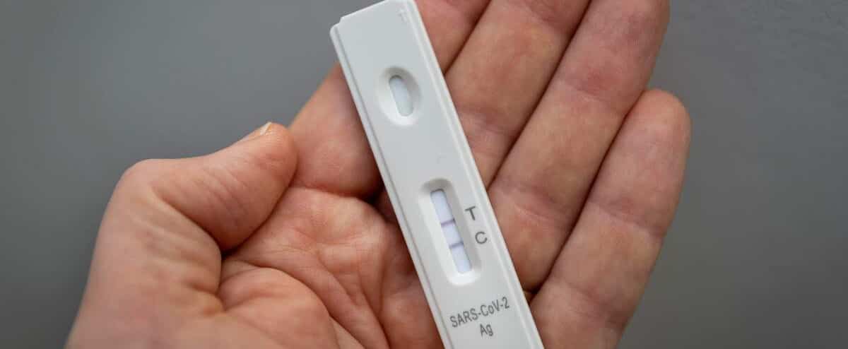 COVID-19 : Oui, le personnel scolaire peut se faire dépister