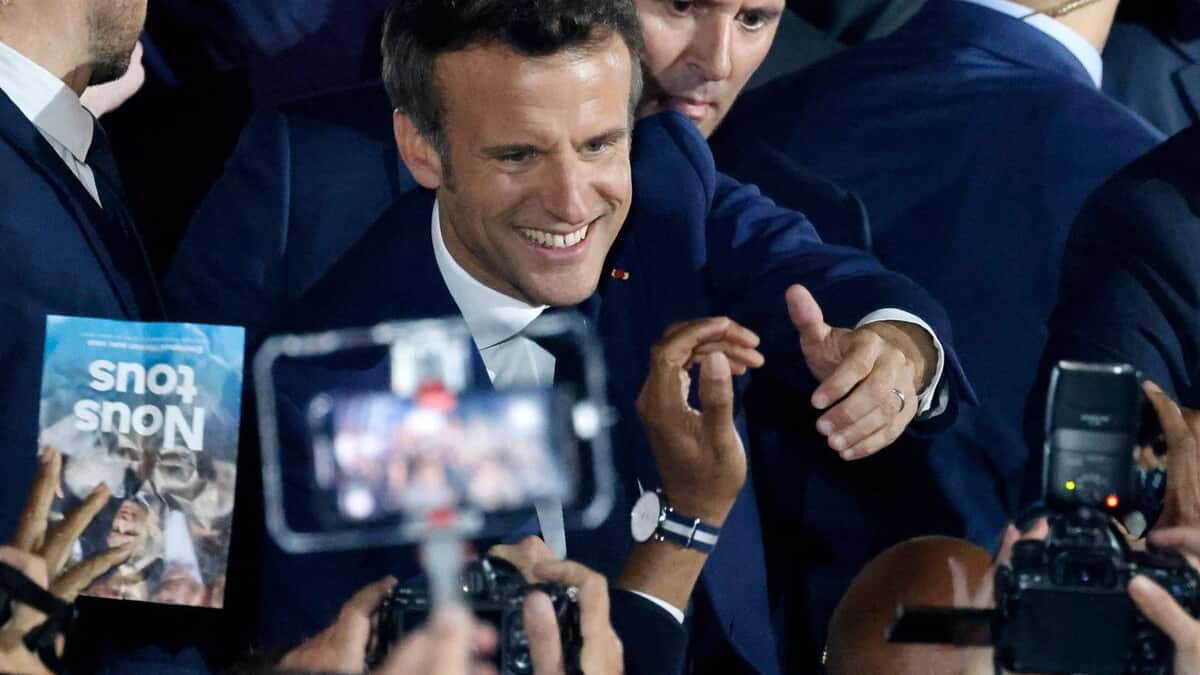 Après sa victoire, Macron pressé de s’atteler aux profondes divisions des Français