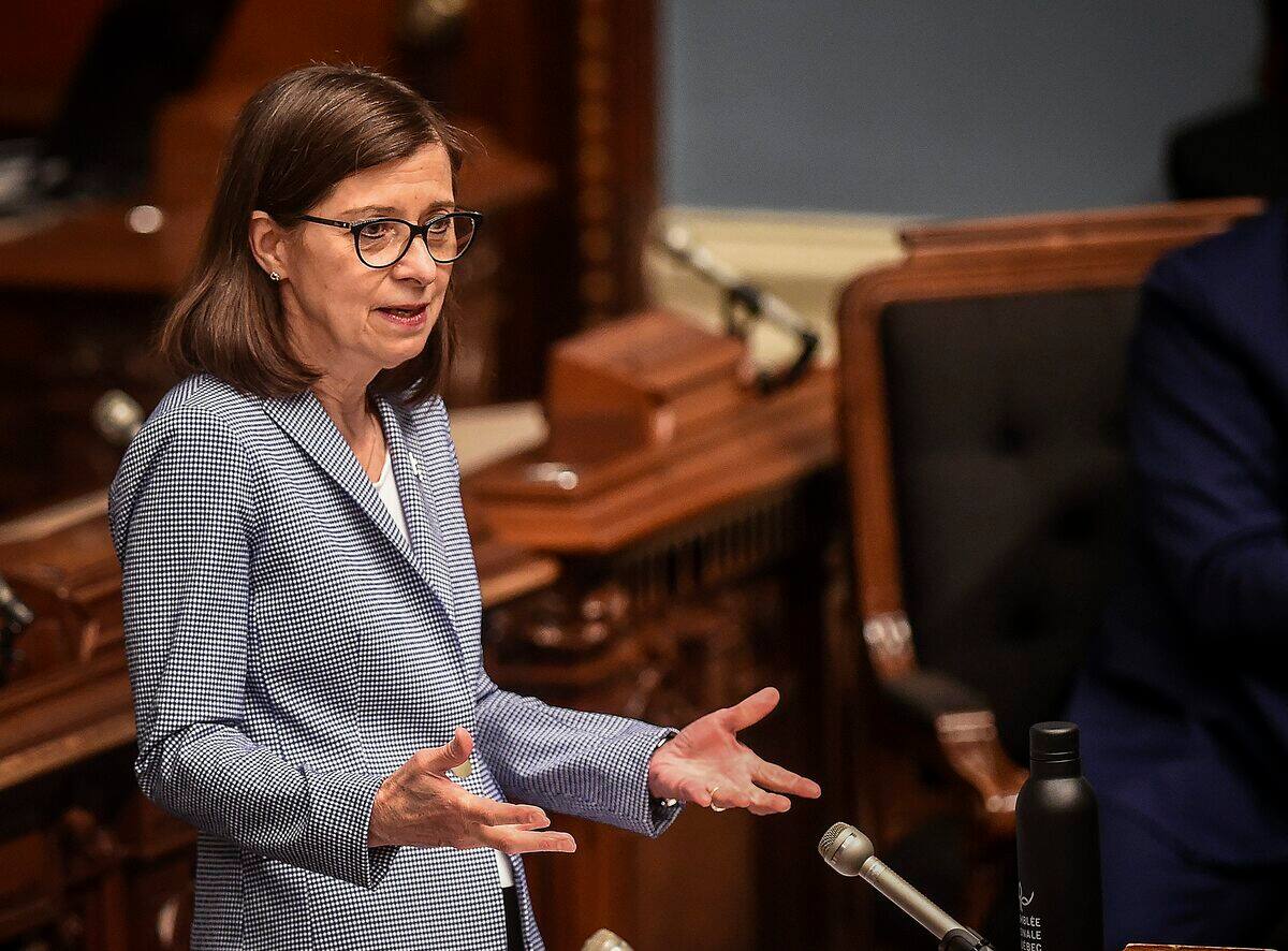 R&eacute;mun&eacute;ration de 860 000$ pour la rectrice de McGill: la ministre McCann &laquo;choqu&eacute;e&raquo;, mais impuissante