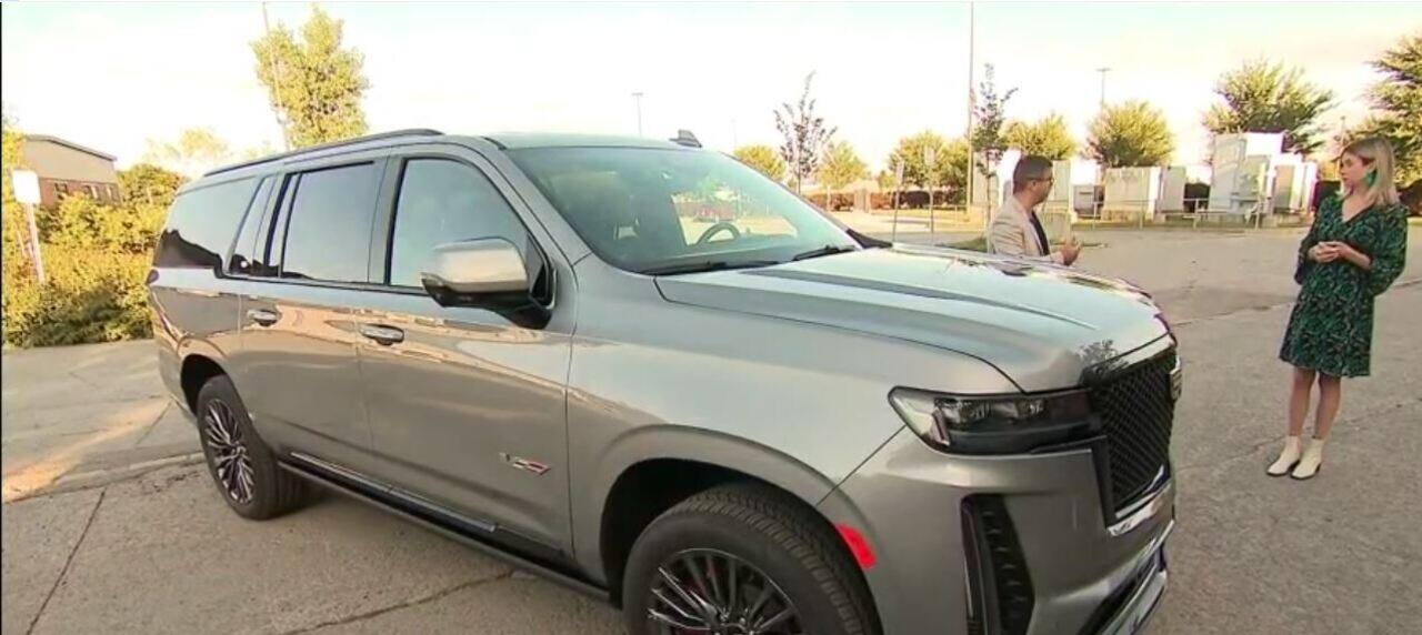 Le Cadillac Escalade V 2022 