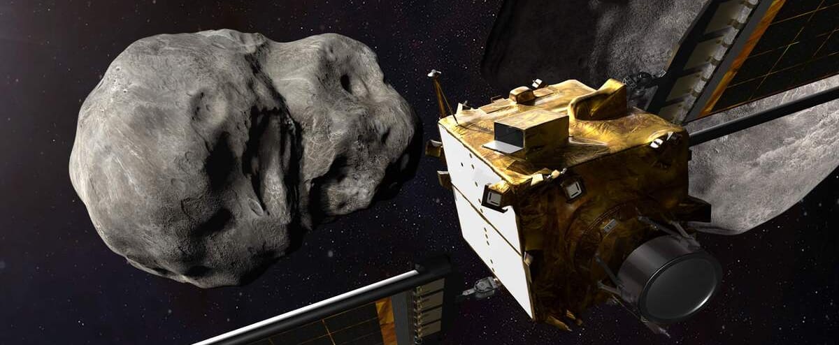 A Cubesar succeeds in touching an asteroid to deflect it A Cubesar succeeds in touching an asteroid to deflect it