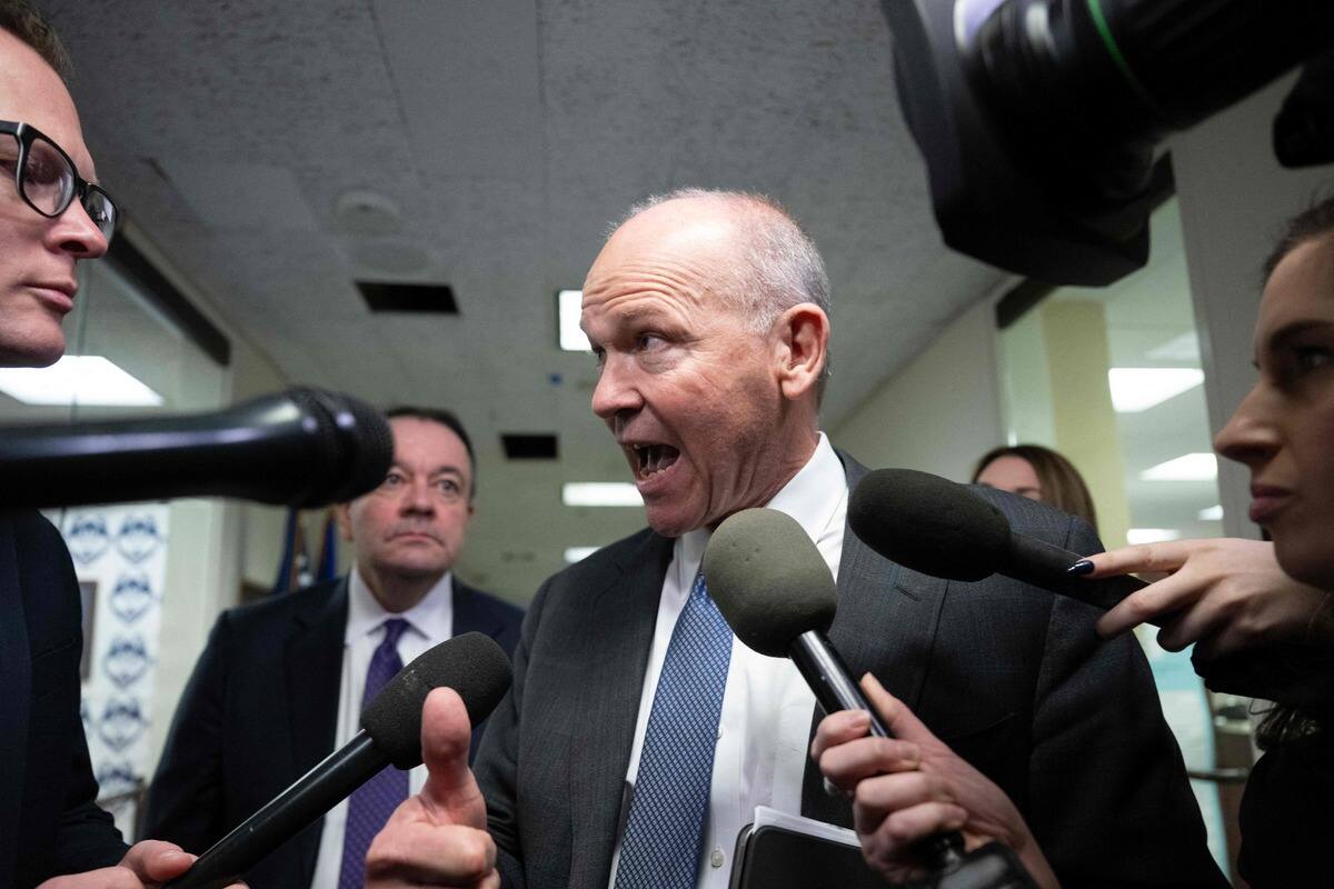 A pesar de las múltiples crisis, el jefe de Boeing todavía cuenta con la confianza de los accionistas