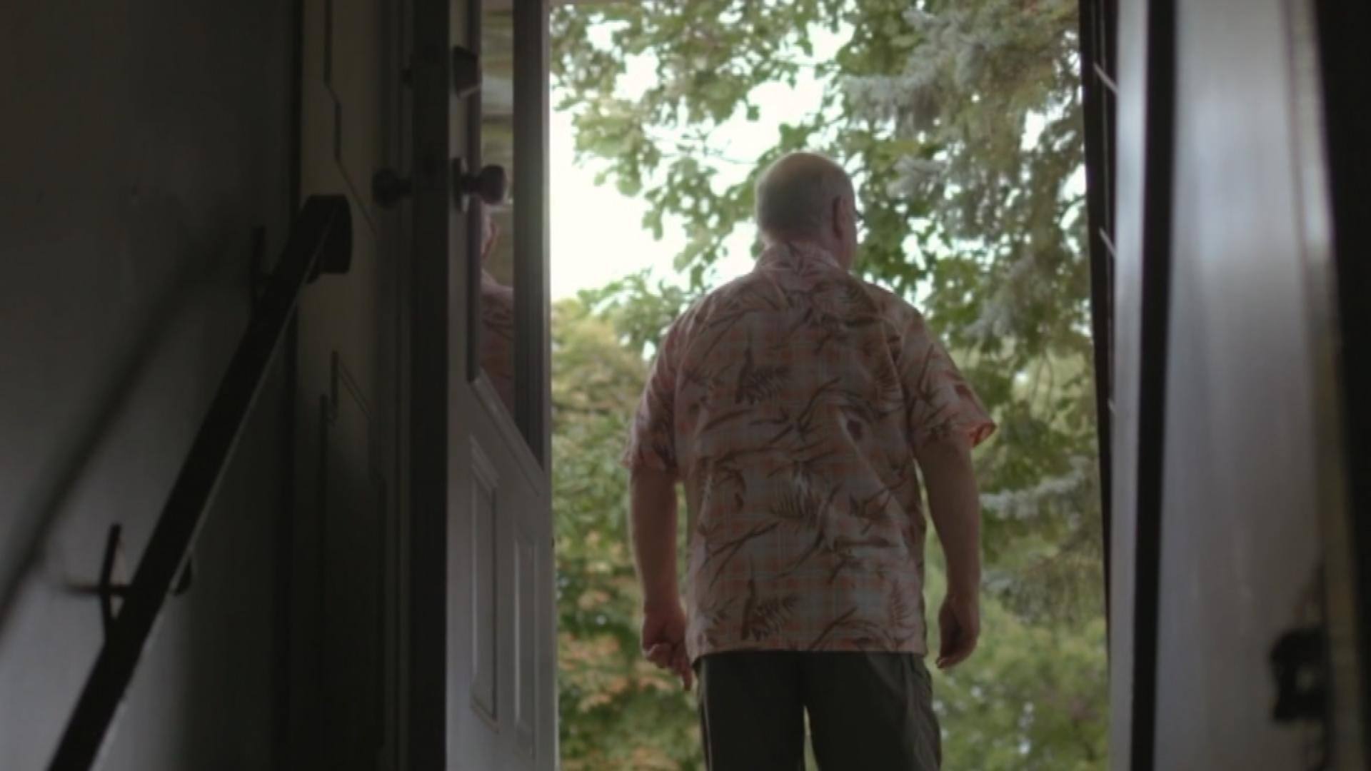 Dehors, Serge, Dehors: un documentaire sur la d&eacute;pression de Serge Th&eacute;riault