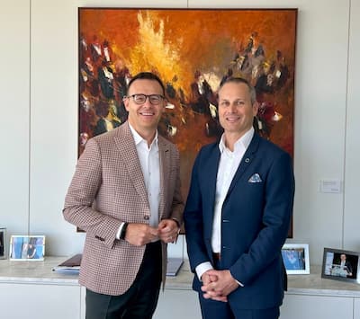 Guy Cormier (izquierda) y Denis Dubois.