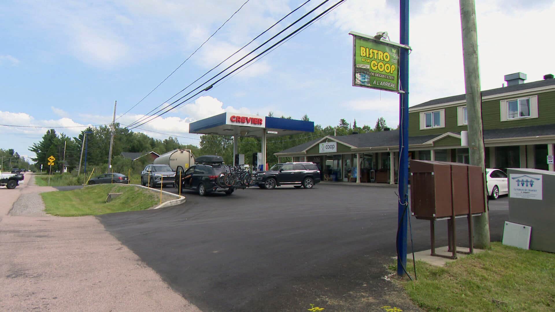 Une heure de route pour une pinte de lait: &agrave; force de se battre, un village r&eacute;ussit &agrave; relancer son d&eacute;panneur