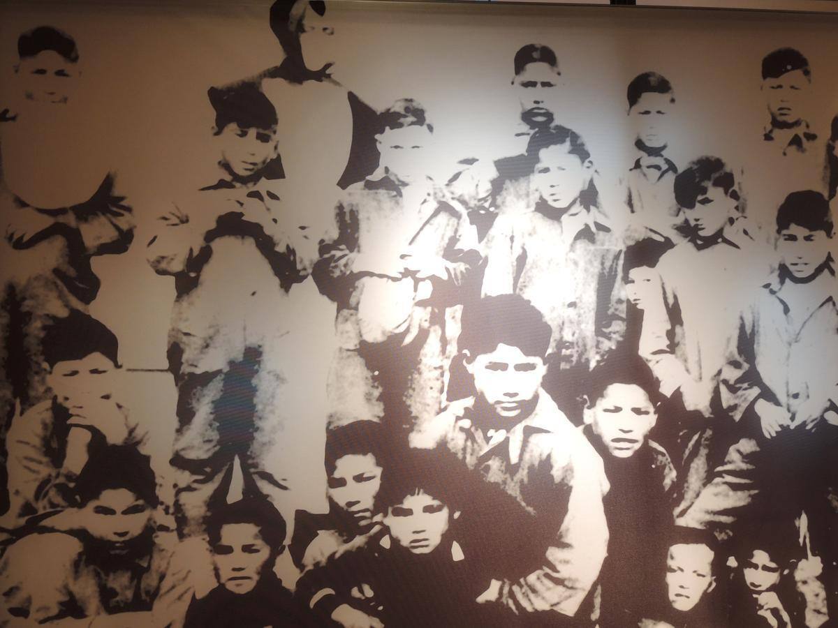 Colombie-Britannique : d&eacute;couverte de 93 tombes potentielles dans un ancien pensionnat