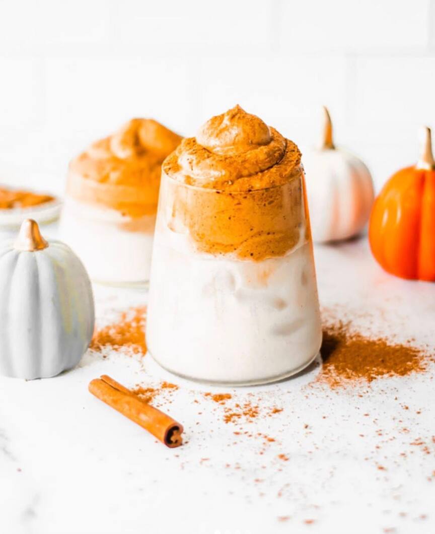 Le café fouetté Dalgona en version «pumpkin spice»