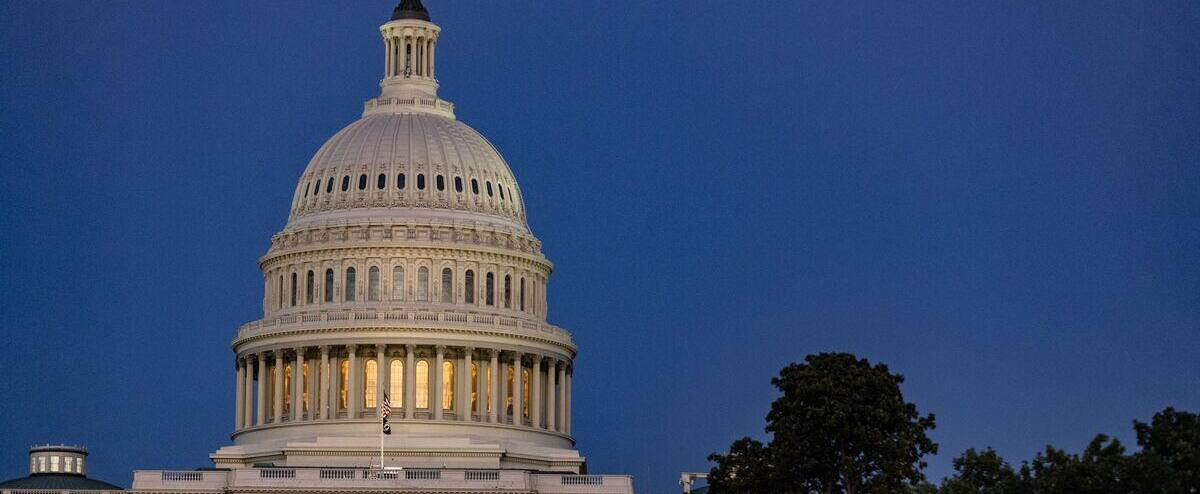 Face aux divisions démocrates, Biden promet que ses réformes seront adoptées