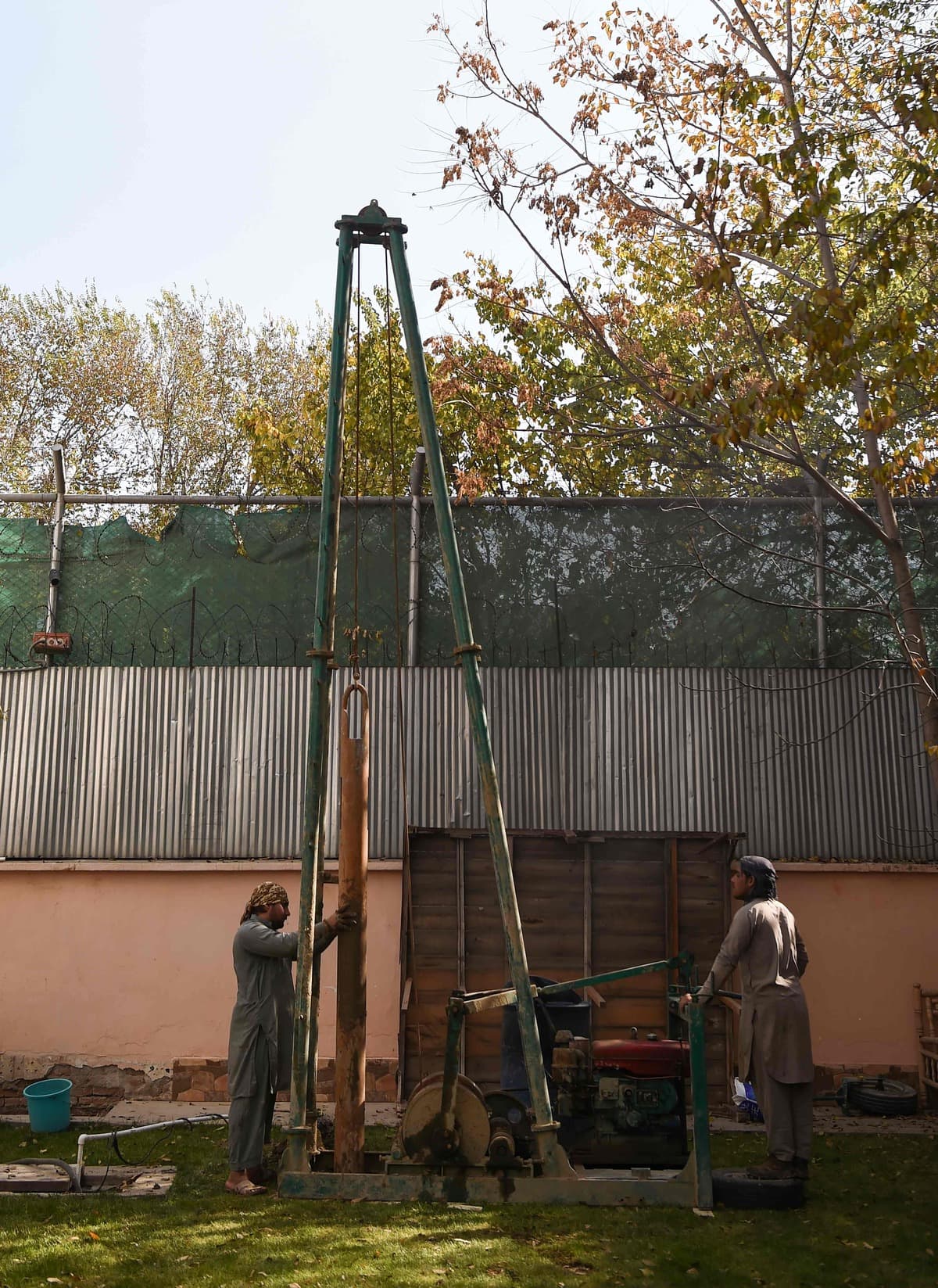 Afghanistan: un gar&ccedil;on de 9 ans coinc&eacute; dans un puits depuis mardi