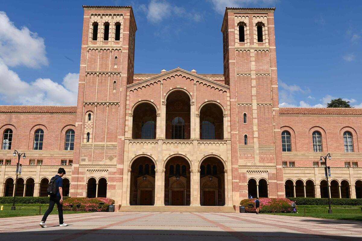 Los Angeles: cours en ligne &agrave; l'universit&eacute; UCLA apr&egrave;s des menaces d'un ancien enseignant