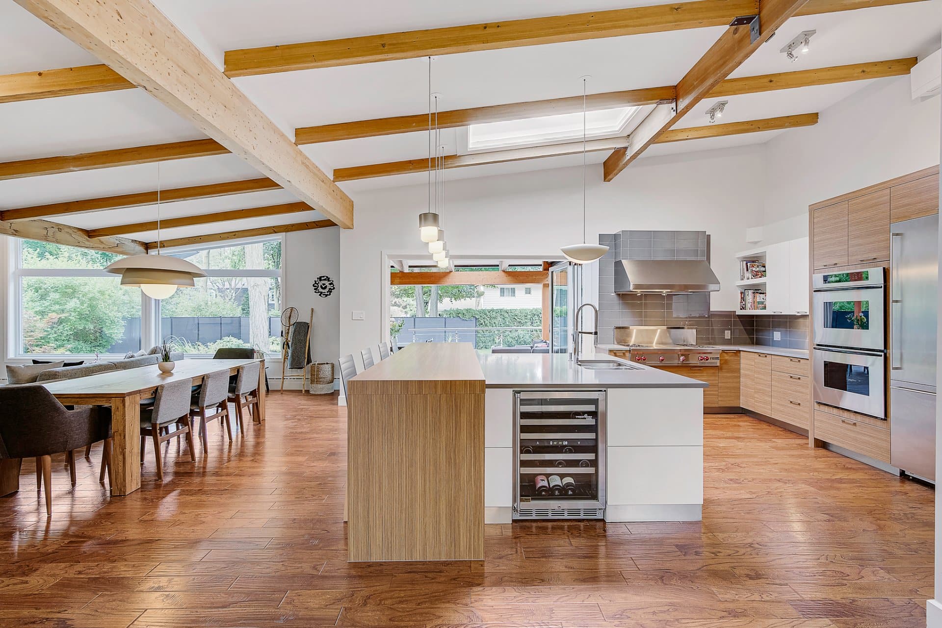 Une maison mid-century modern à vendre pour 1.9M$