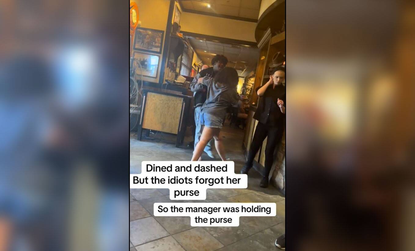 EN VID&Eacute;O | Une cliente partie sans payer revient chercher sa sacoche et fait une sc&egrave;ne en plein restaurant