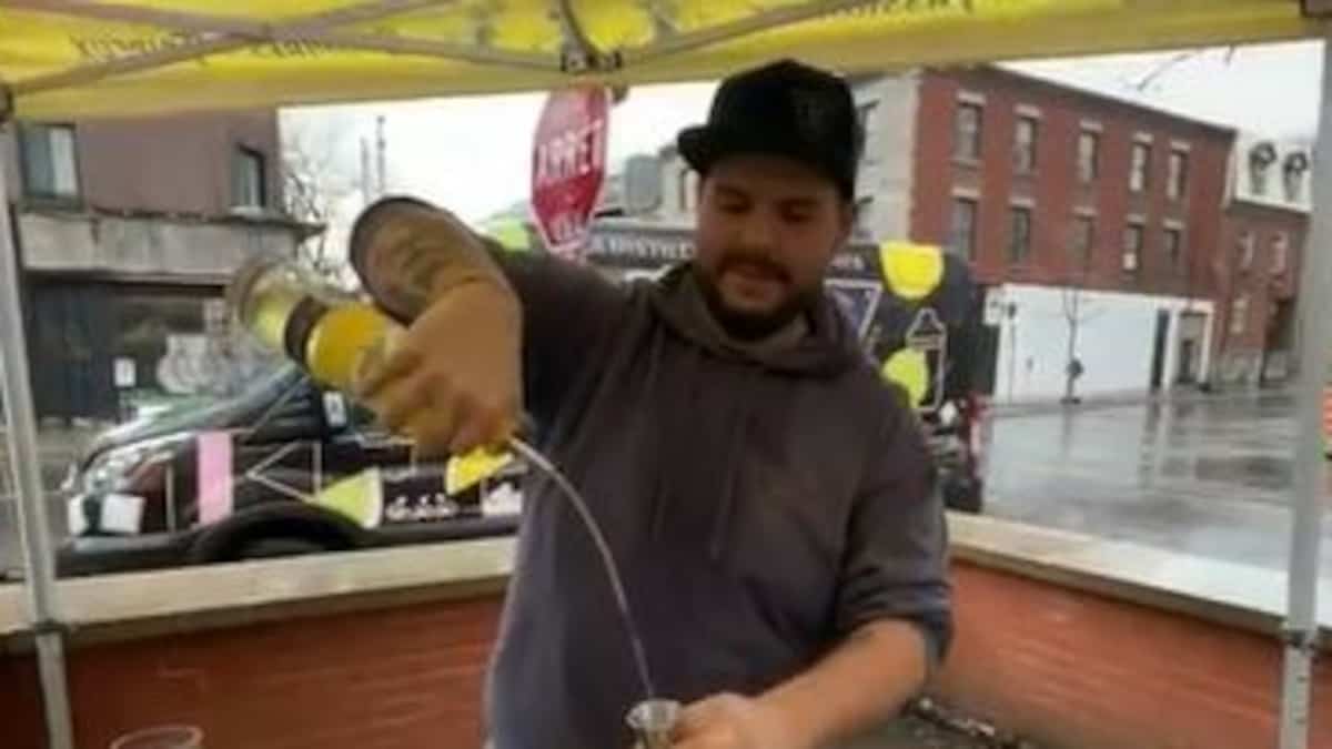 Les employeurs doivent mettre les bouchées doubles pour les partys de bureau