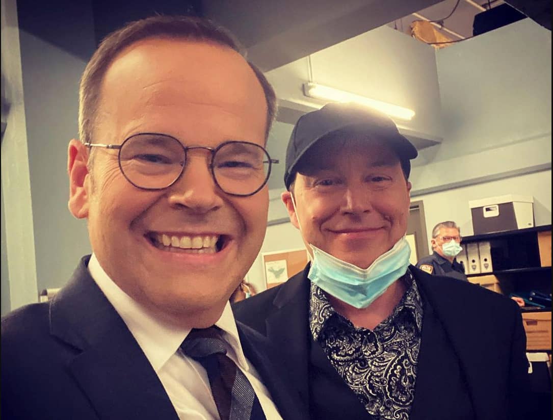 Les comédiens soulignent la fin des tournages 