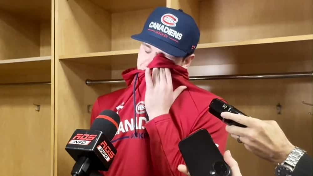 «Je suis déçu de moi»: Jakub Dobes en larmes après la défaite face aux Devils