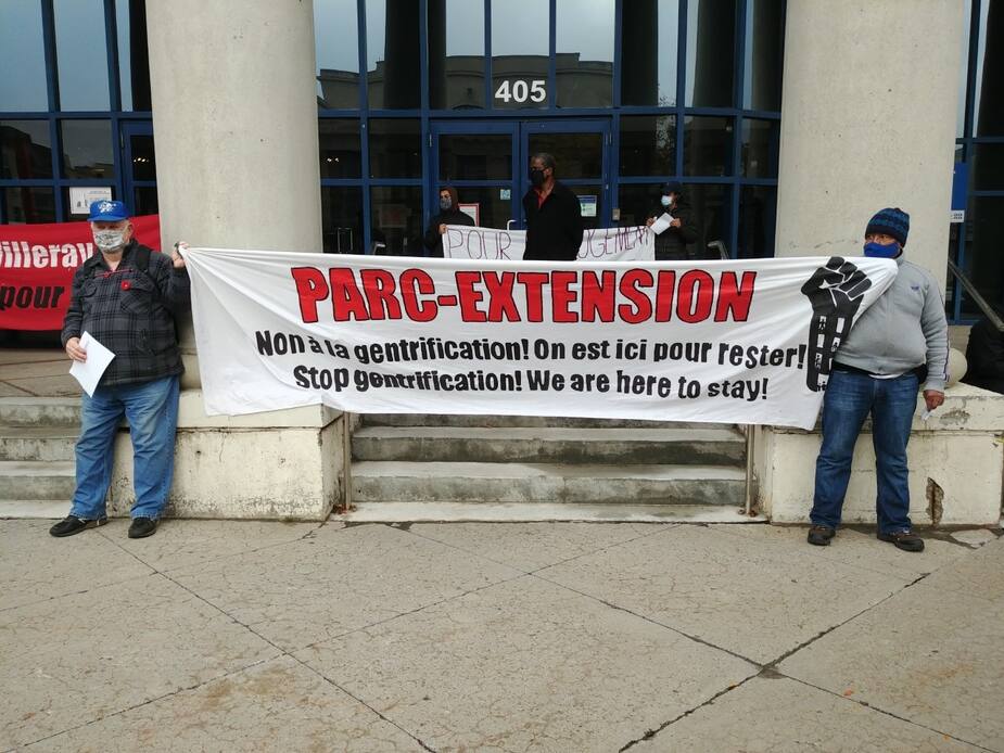 Image principale de l'article Des manifestants ont bloqué la mairie