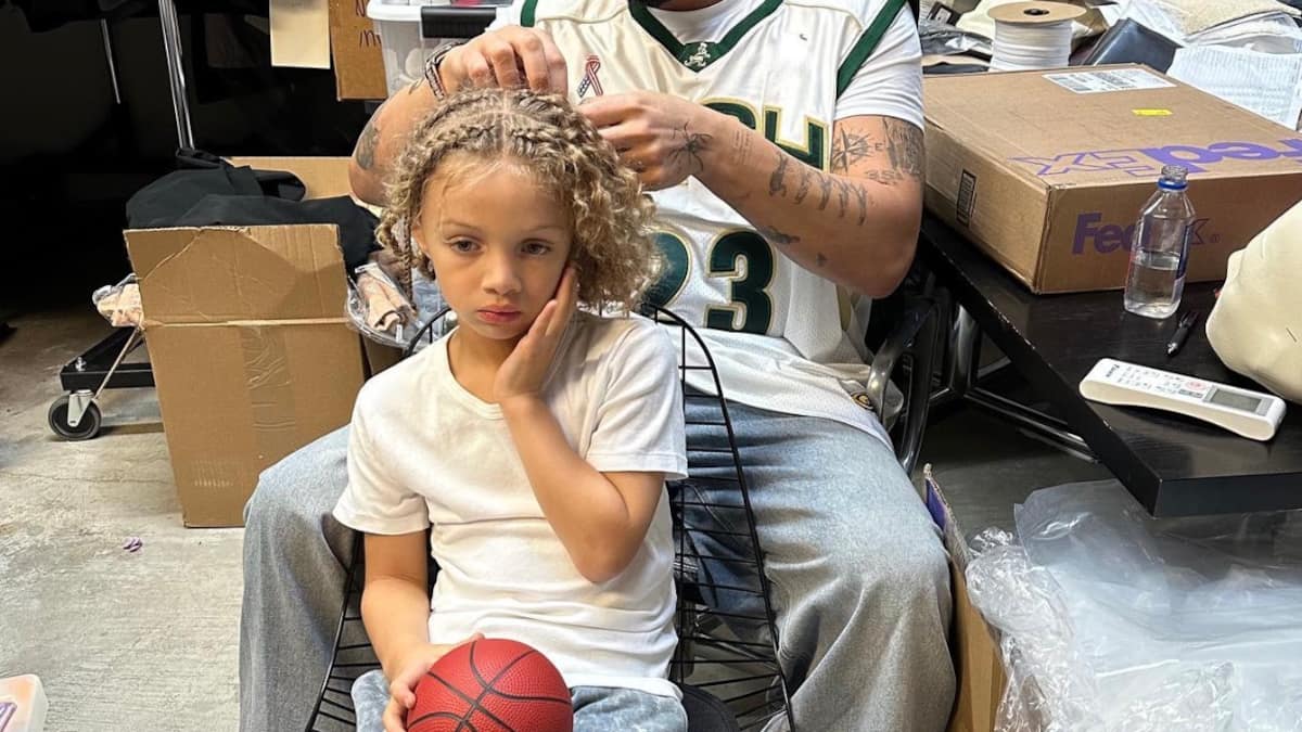 Ed Dake Le fils de Drake fait ses débuts dans le rap | Le Sac de chips