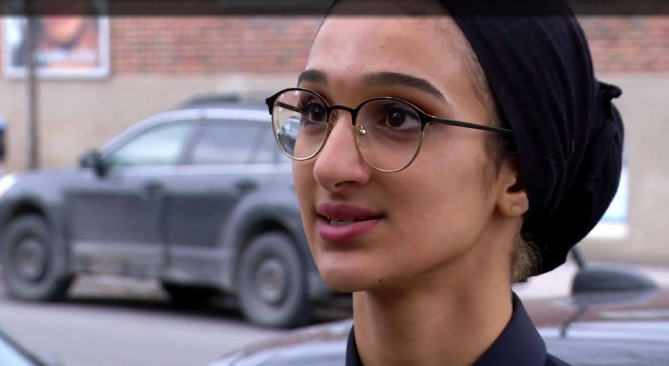 Que fera l&rsquo;aspirante-polici&egrave;re promue avec son voile?