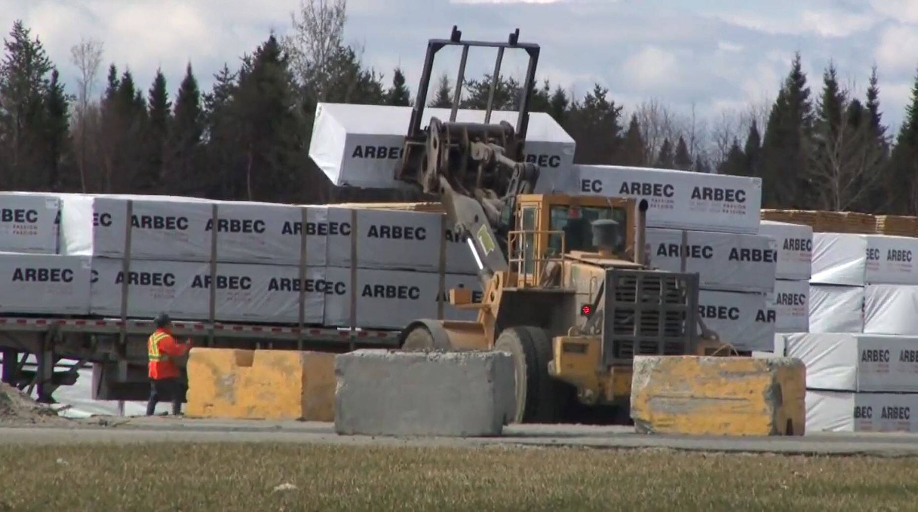 L’Ascension: suspension des activités de sciage à Arbec | TVA Nouvelles