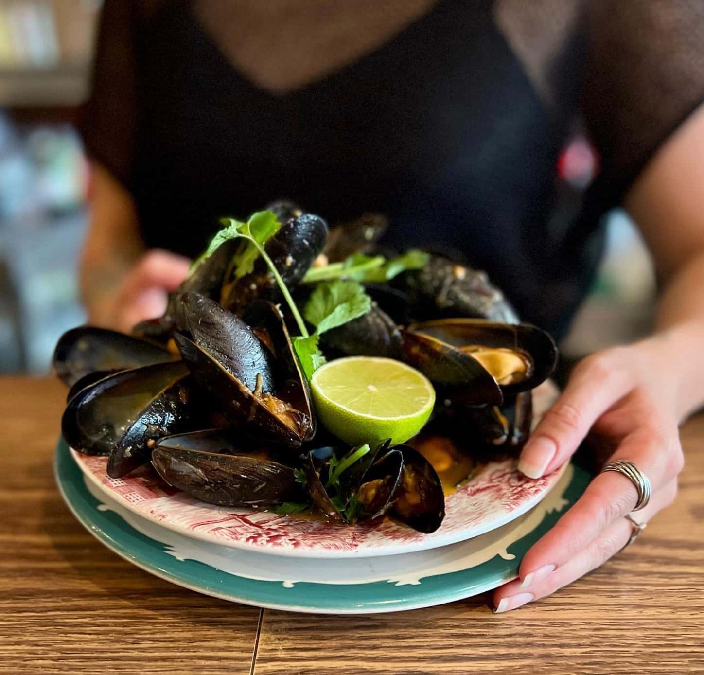 8 meilleurs endroits où manger des moulesfrites à Montréal QUB info