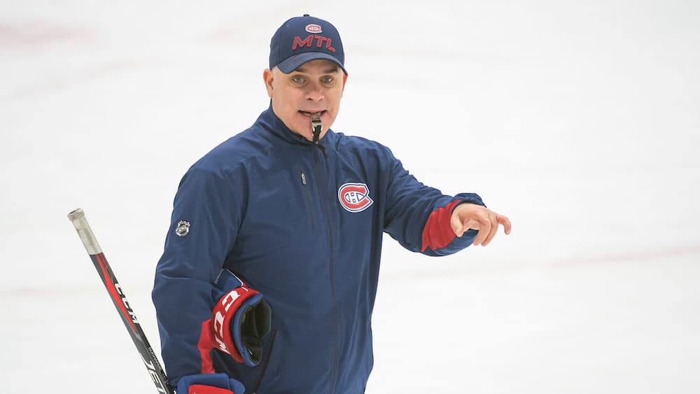 Ducharme laissé dans le néant par Hughes et Gorton