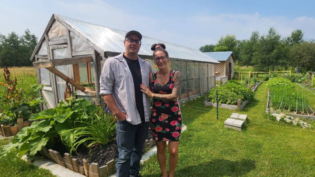 Retraite Anticipée à 34 Ans: Le Secret d'un Couple Québécois