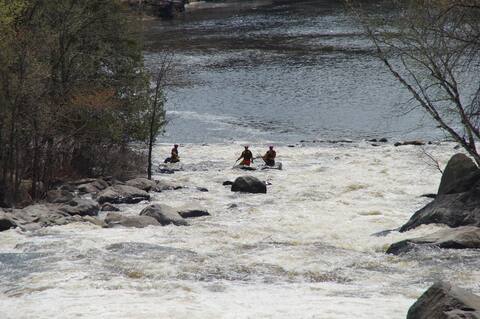 The first responders at the kayak were looking for the young man in the afternoon.