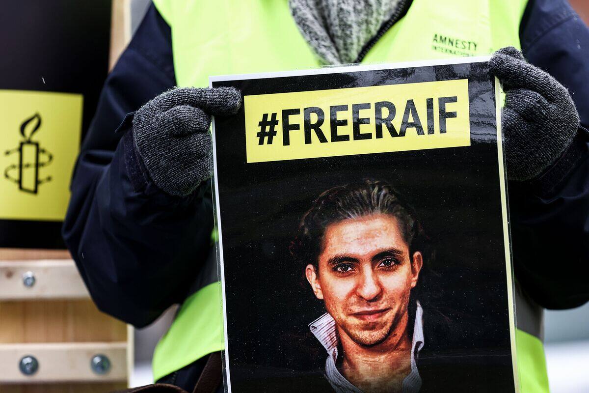 Le blogueur Ra&iuml;f Badawi lib&eacute;r&eacute;