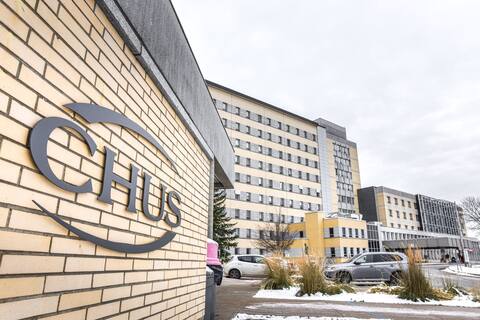 Construction work on the Mother-Child Center and the new CHUS Fleurimont emergency room, in Sherbrooke, Estrie, on June 25, 2021.