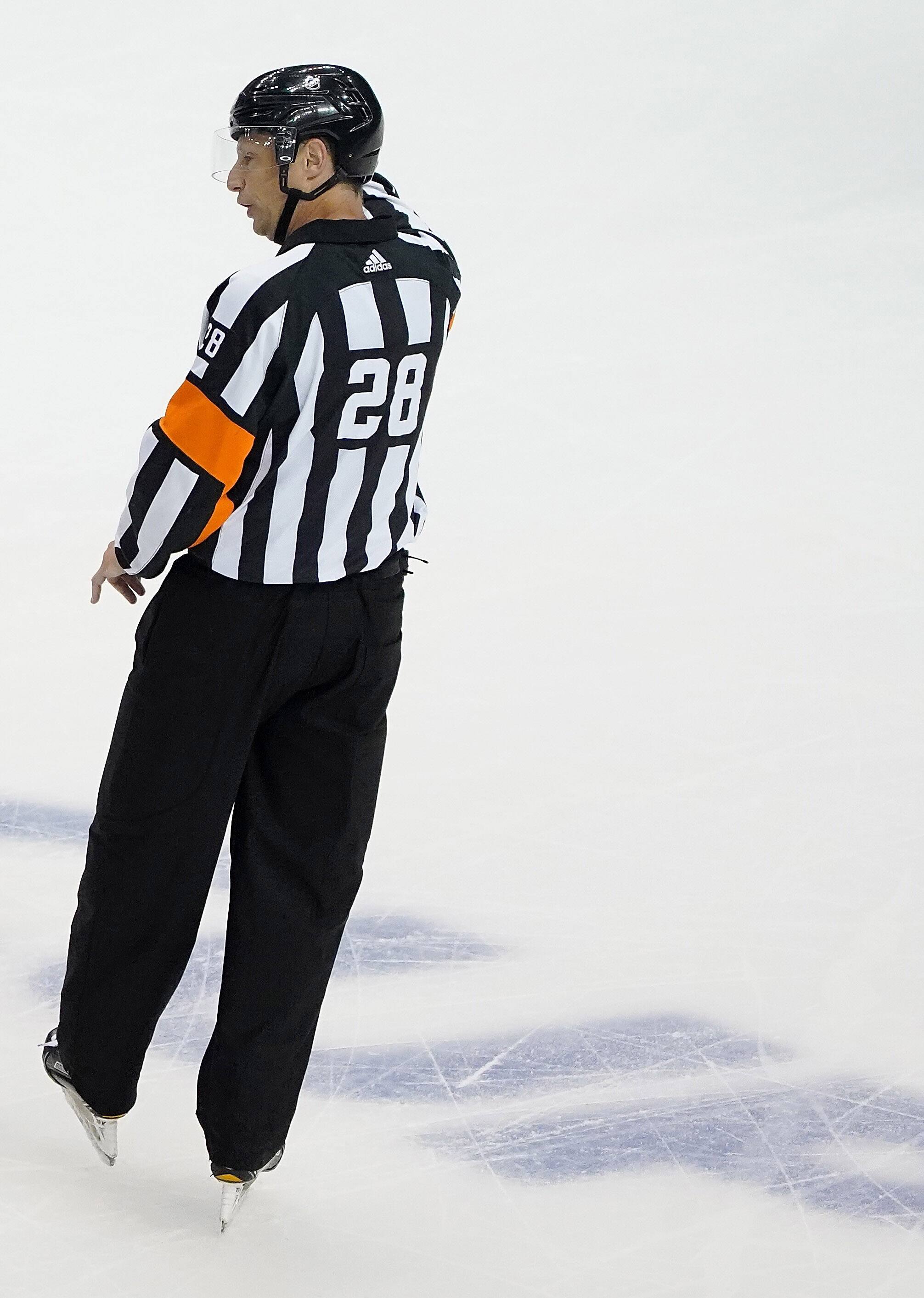 L'arbitre Chris Lee: un match qui rappelle de mauvais ...