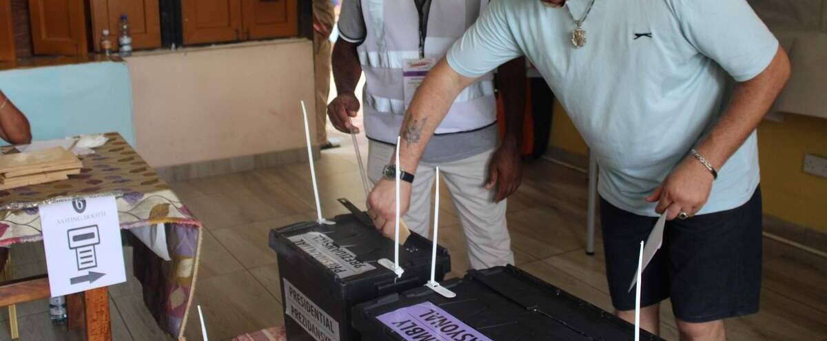 Les Seychellois choisissent leurs président et députés JDM