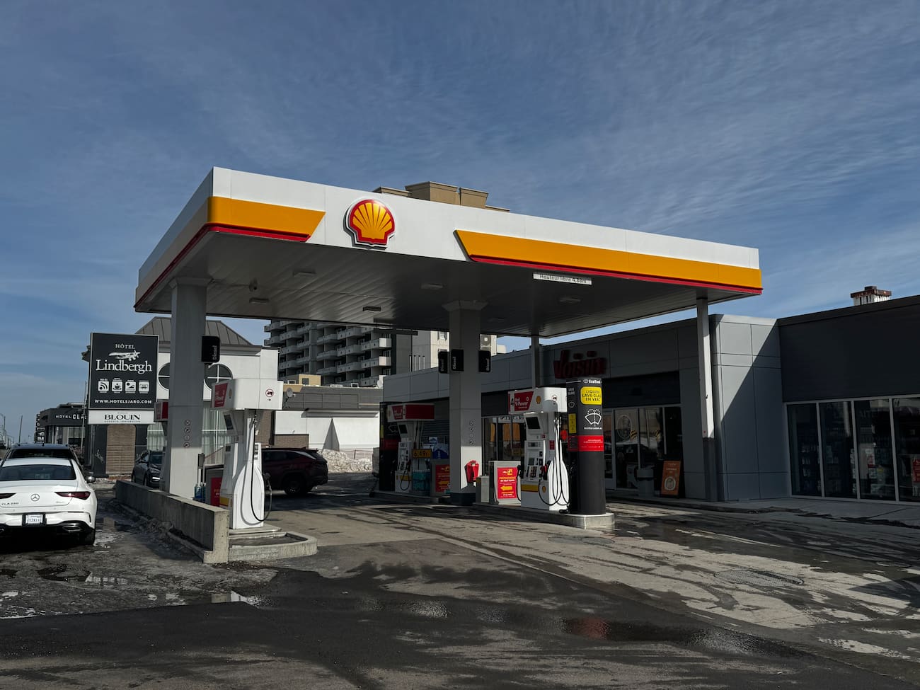 Flambée des prix de l'essence: des stations-service tombent à sec | JDM