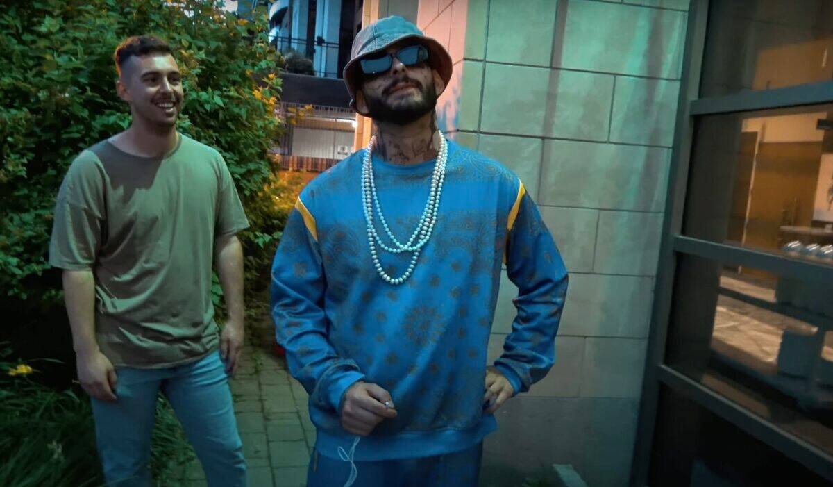 Félix Bourque, integrante de los BuckBoys vestido de Charles Leclerc en el Gran Premio de Fórmula 1 de Miami.