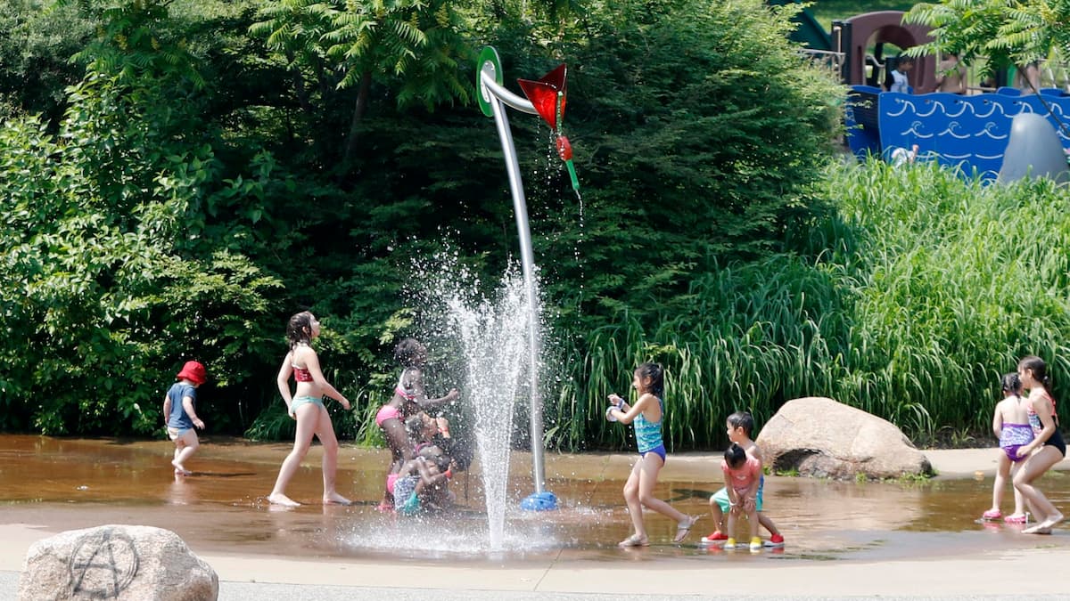 Une fusillade fait une dizaine de blessés dans des jeux d’eau pour enfants