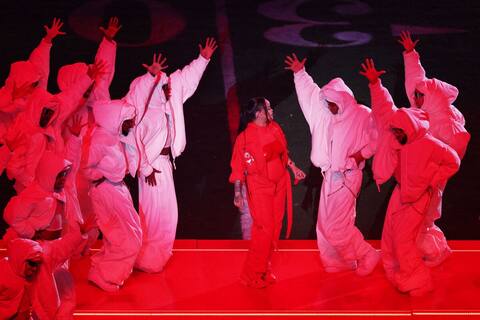 Super-Bowl Halftime Show: A spectacular comeback for Rihanna and... a baby?