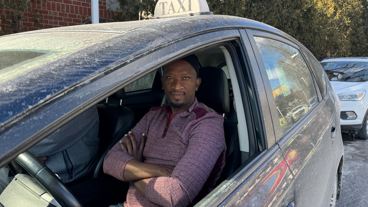 Prix de l’essence : des chauffeurs de taxi ferment leur chauffage pour économiser