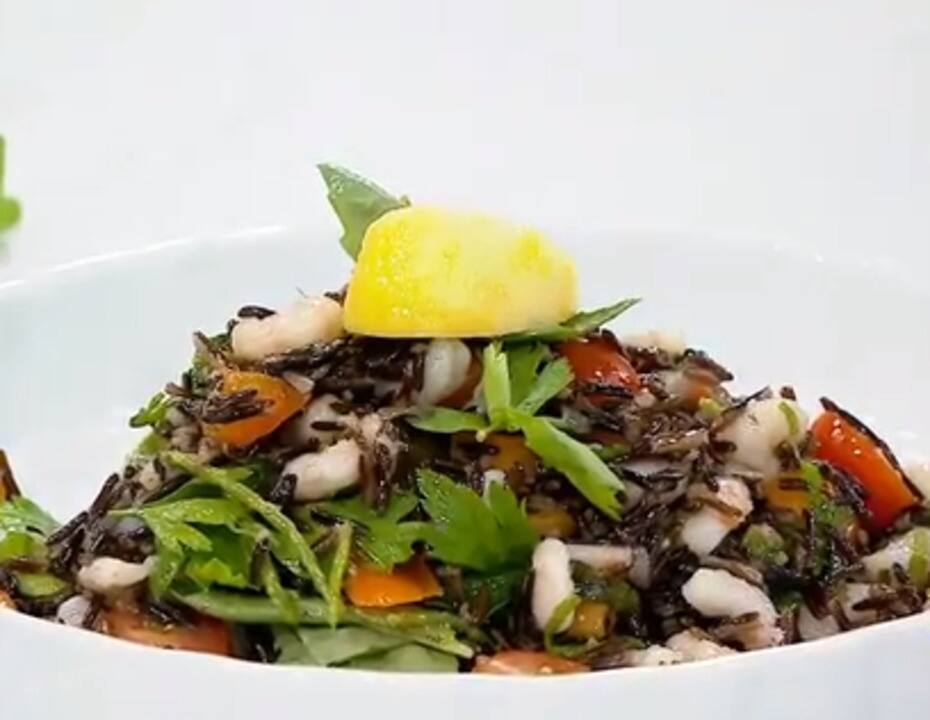 Salade de riz sauvage aux crevettes nordiques